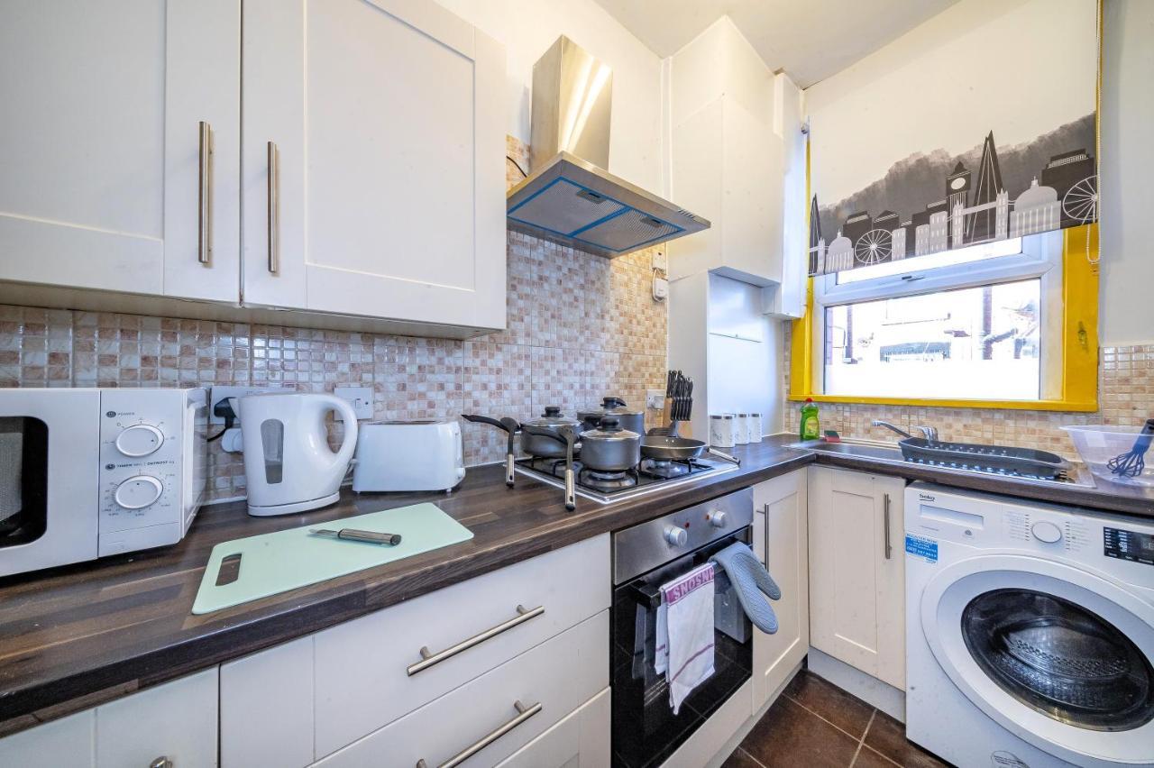 *1Es* For Your Most Relaxed & Cosy Stay + Free Parking + Free Fast Wifi * Leeds  Esterno foto