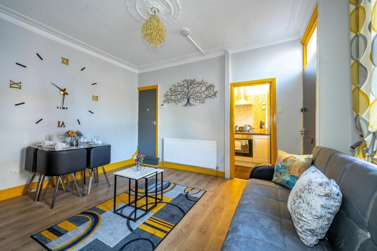 *1Es* For Your Most Relaxed & Cosy Stay + Free Parking + Free Fast Wifi * Leeds  Esterno foto